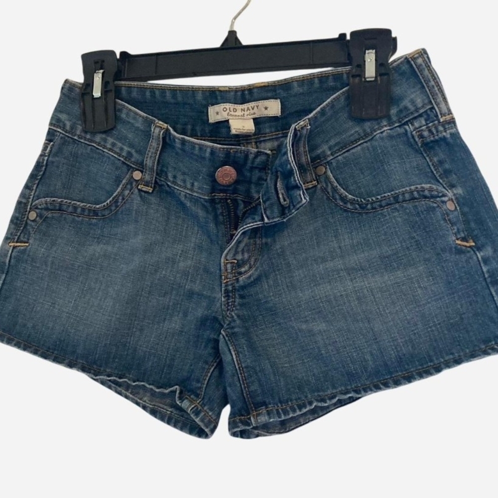 Pre-owned Old Navy Women's Classic Blue Jean Shorts - Picture 3 of 4